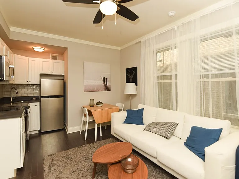 640 W Wrightwood Ave #802 — Photo 11