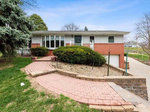 405 Wendy Heights Rd, Council Bluffs, IA 51503