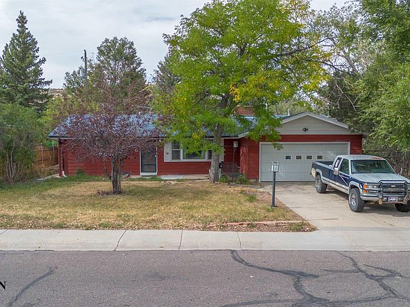 2nd image of 160 Valley Dr