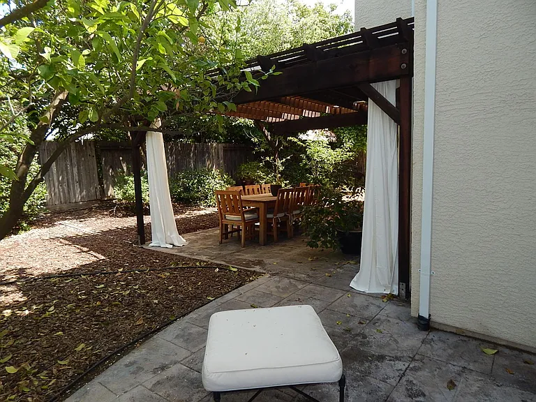 2913 Prado Ln — Photo 38