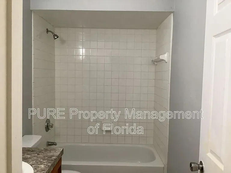 3650 NE 41st St #A — Photo 14