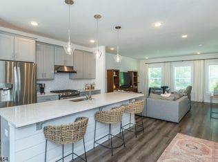 204 Abbe Rd #204, Little Falls, NJ 07424