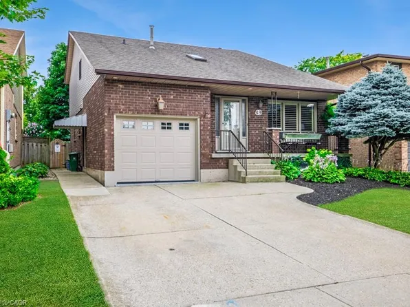49 Branthaven Dr, Hamilton, ON L8J 2M2
