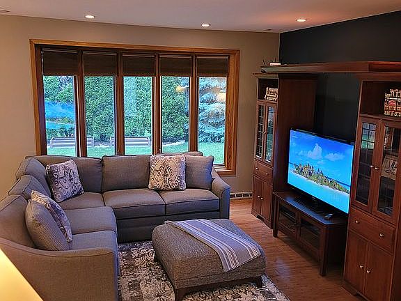 2nd image of 615 Tana Ln