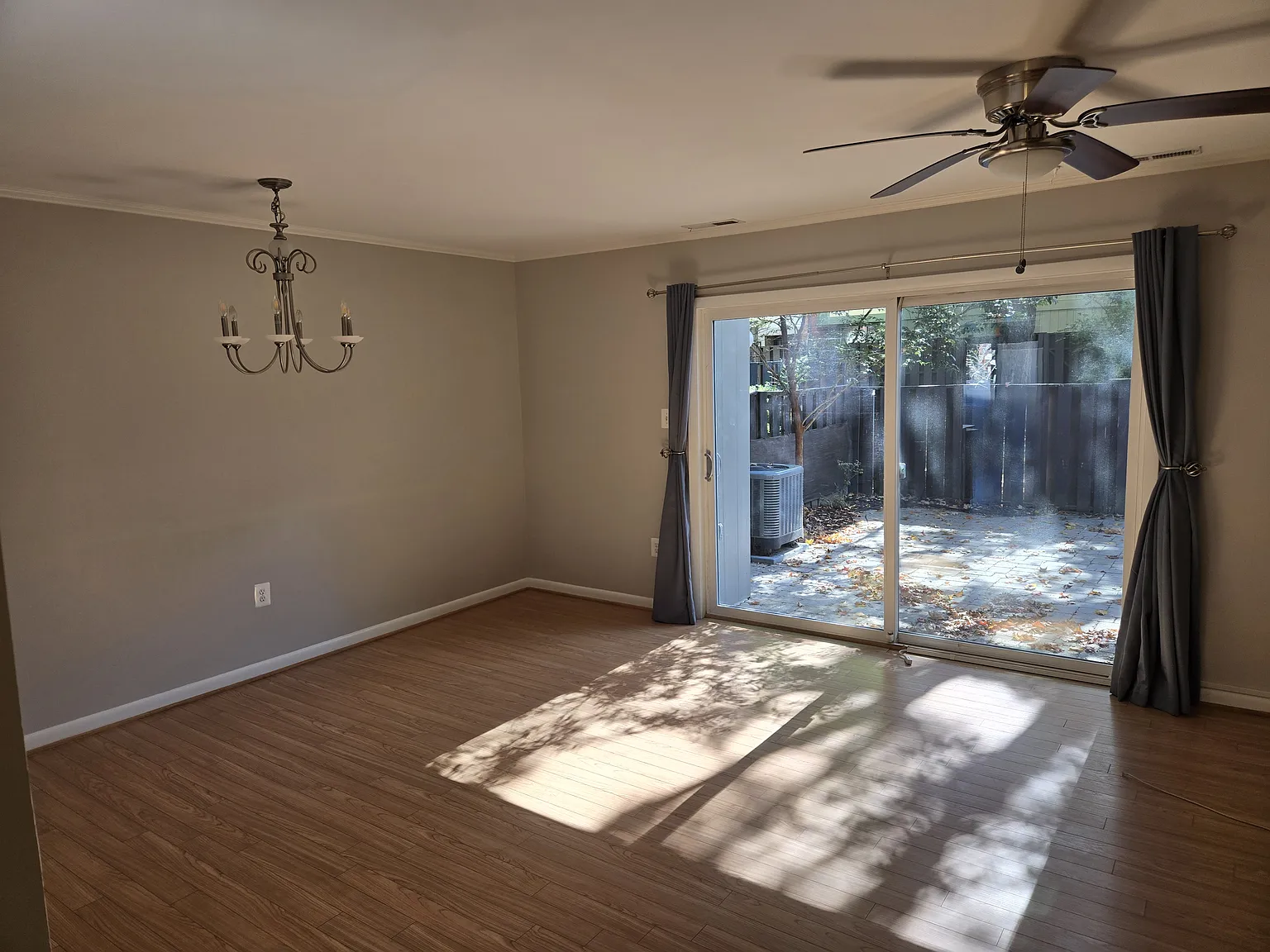 3 bed, 1262 sqft, $2,800 — Photo 3