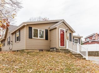 34 Hatch St, Haverhill, MA 01832