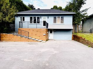 835 Montreal Rd #A, Ottawa, ON K1K 0S9