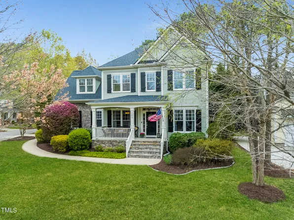 101 Redhill Rd, Holly Springs, NC 27540