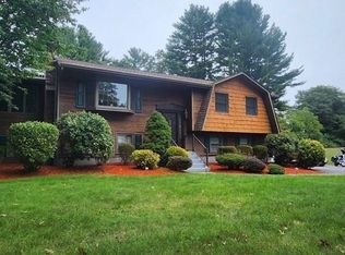 17 Lemire Ct, Bellingham, MA 02019