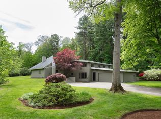 7 Diamond Rd, Lexington, MA 02420