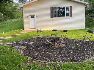 559 Lake Eliza Gtwy, Hebron, IN 46341