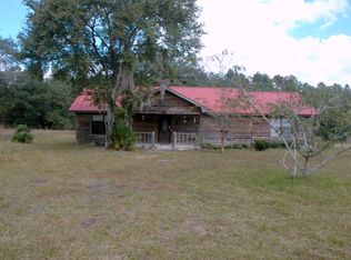 437 Salter Rd, Waynesville, GA 31566