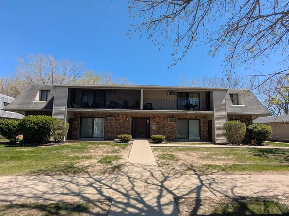 7940 North 94th STREET #F, Milwaukee, WI 53224