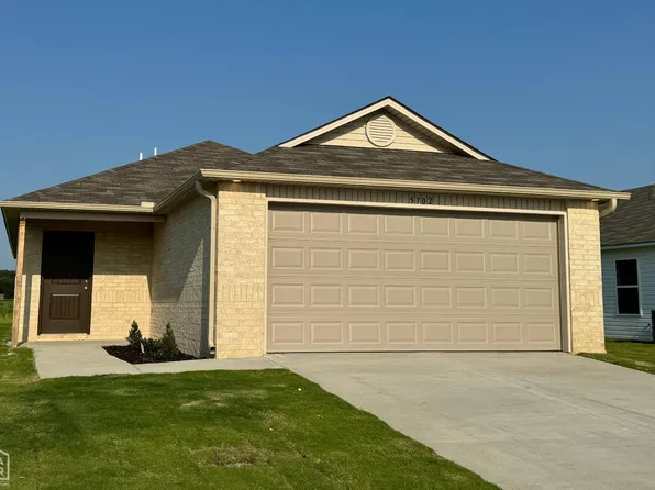 5702 Pope St, Jonesboro, AR 72404