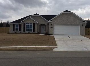 1461 Colonel McNeil Dr, Prairie Grove, AR 72753