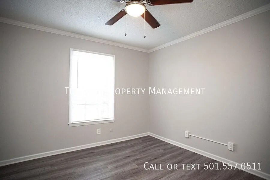 9101 N Rodney Unit 9 — Photo 3