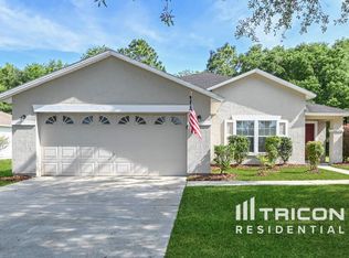 86294 Cartesian Pointe Dr, Yulee, FL 32097