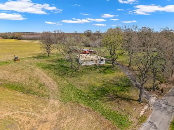 630 Mitchell Rd, Mc Kenzie, TN 38201