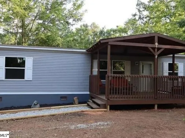 104 Trout S Greenwood St, Greenwood, SC 29649