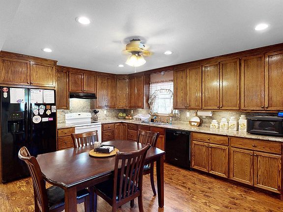 4th image of 580 County Road 4346