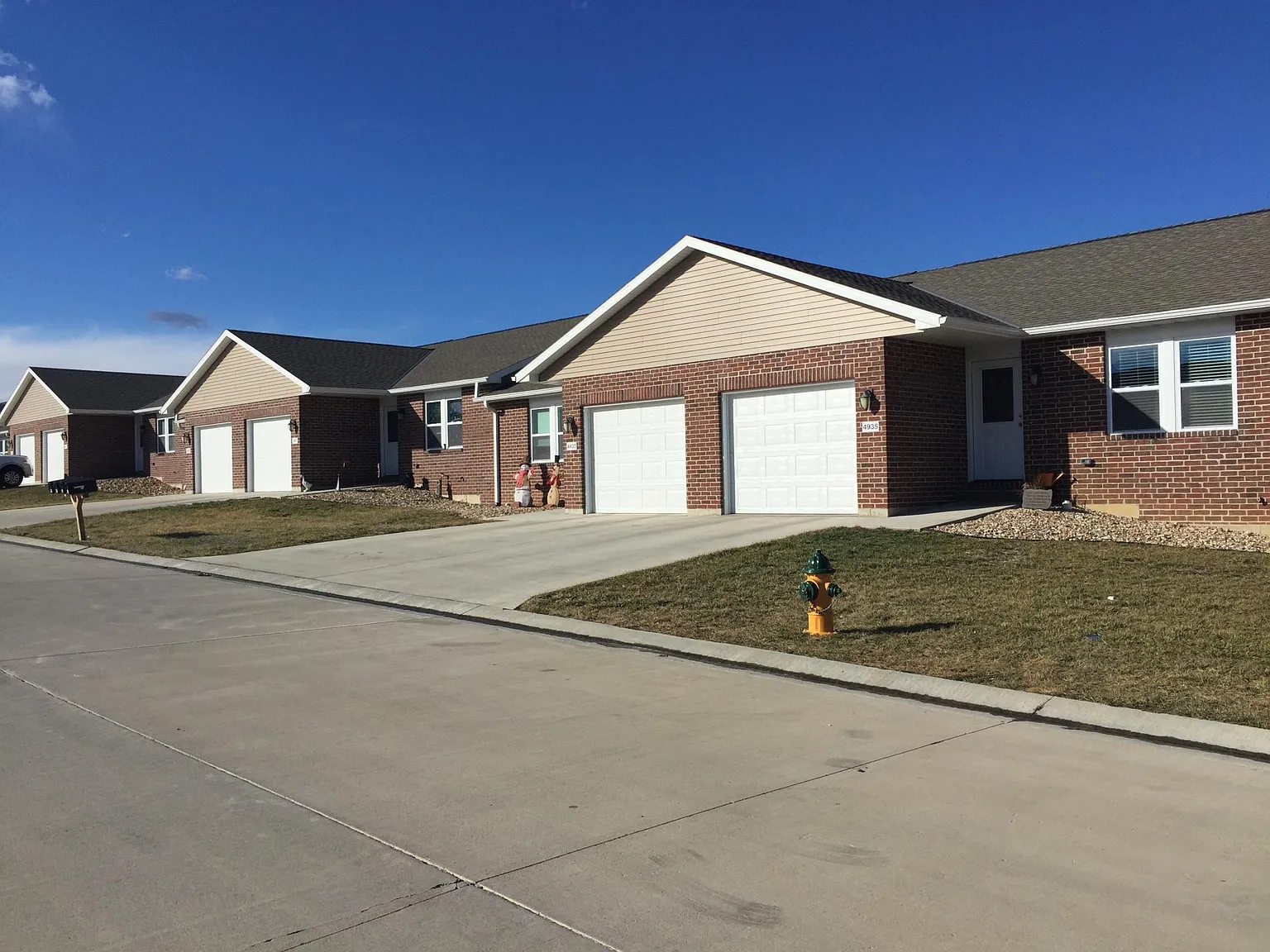 4811 Anyka Ln — Photo 1