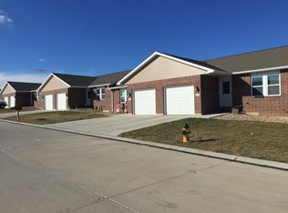 4811 Anyka Ln, Quincy, IL 62305