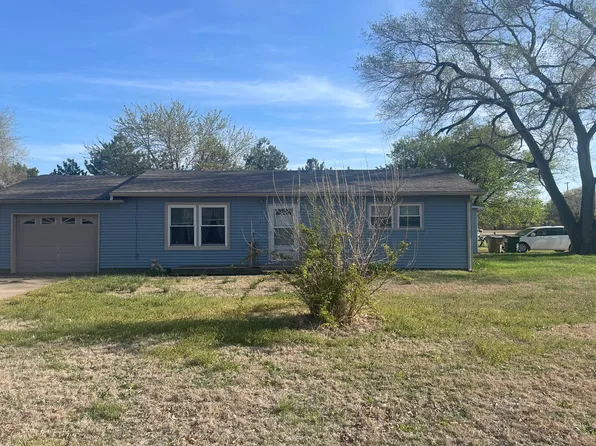 204 S Poplar St, Douglass, KS 67039