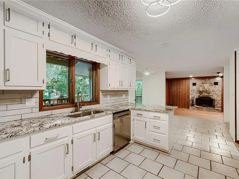570 Idlewood Dr NW — Photo 8