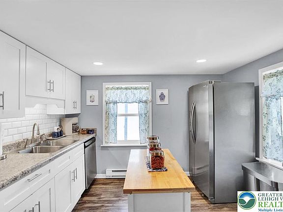 3rd image of 226 W Tammany St