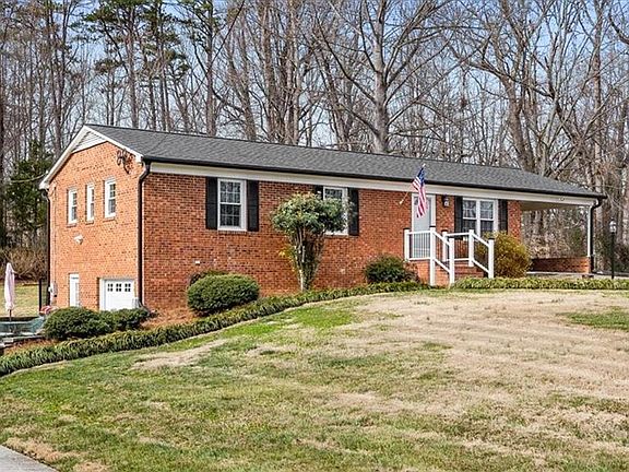 2nd image of 807 Gallant Ct