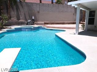 1425 Waterton Dr, Las Vegas, NV 89144