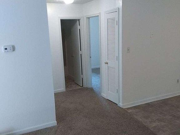 5th image of 106 Daniel St APT A