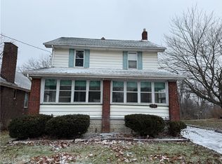 3166 Pine Hollow Dr, Youngstown, OH 44502