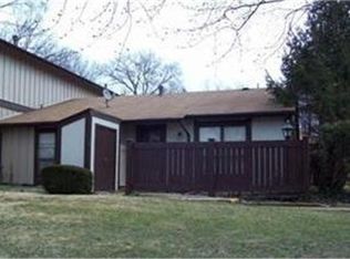 11167 Towering Pines Dr, Saint Louis, MO 63136