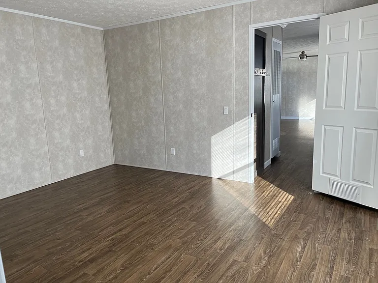 Valley Estates — Photo 17