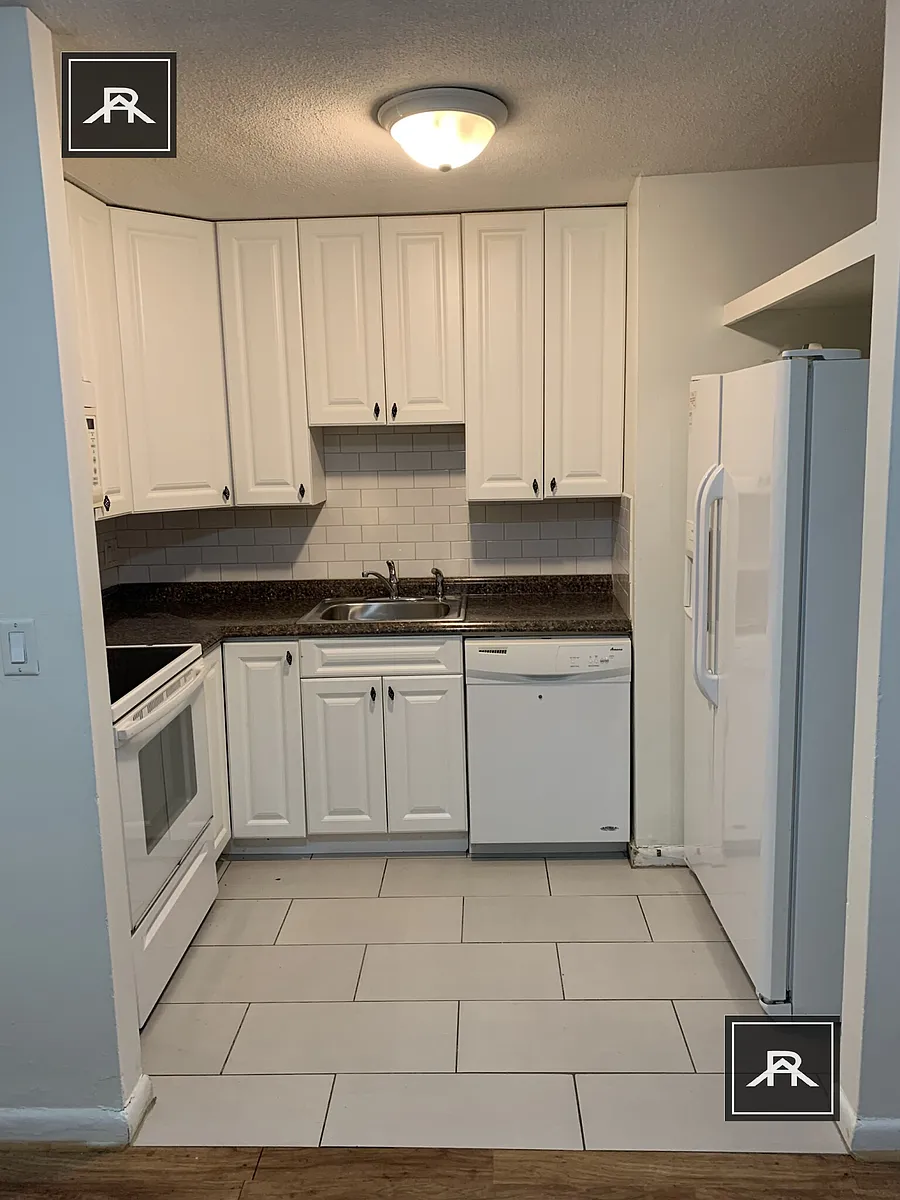 Building Photo - 12 Scottfield Rd #B3