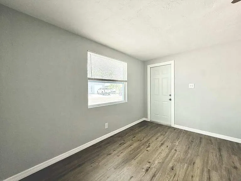 638 180th Ave E #3 — Photo 17