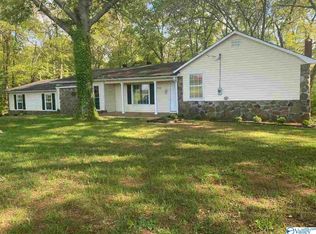 798 Phillips Rd, Hazel Green, AL 35750