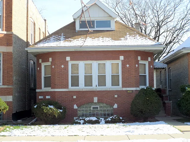 8021 S Harvard Ave photo 1
