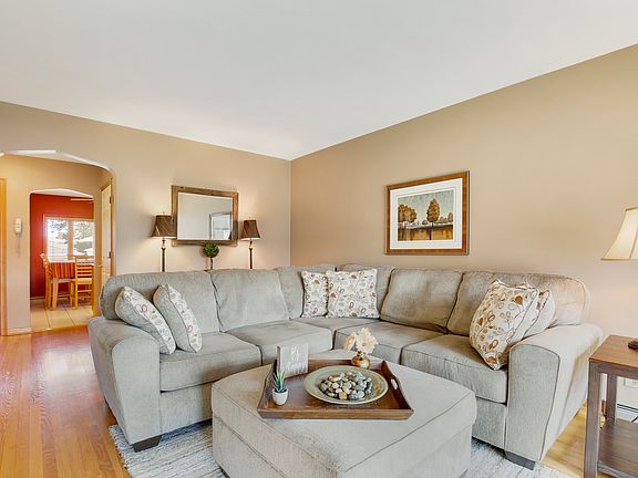 3rd image of 6047 S Mulligan Ave