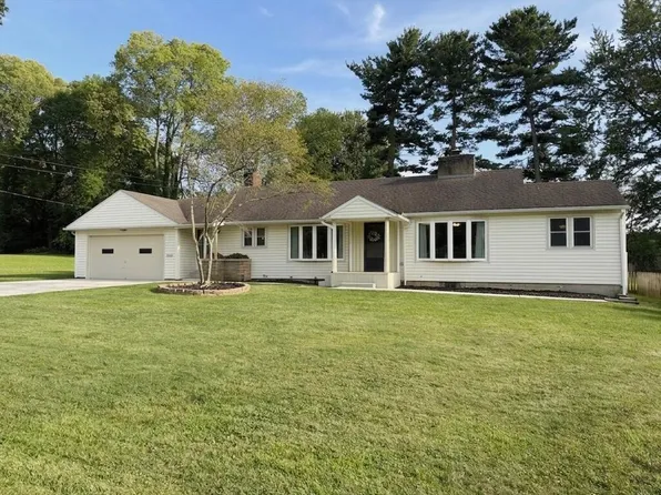 121 Switzer Dr, Galion, OH 44833