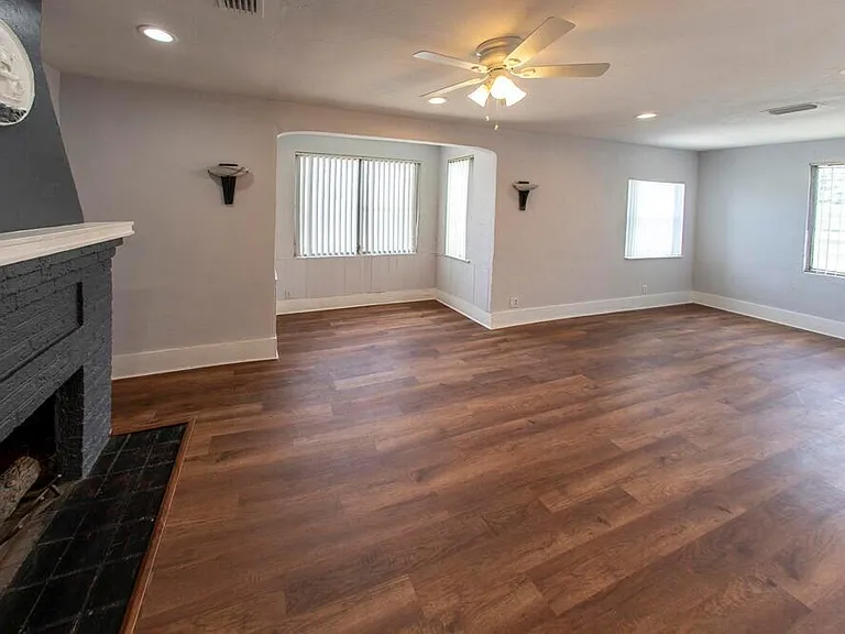 4116 Virginia Ter — Photo 22