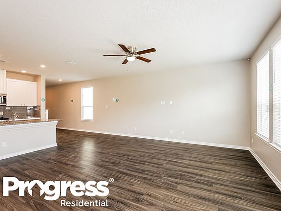 5th image of 14627 Jocasta Dr