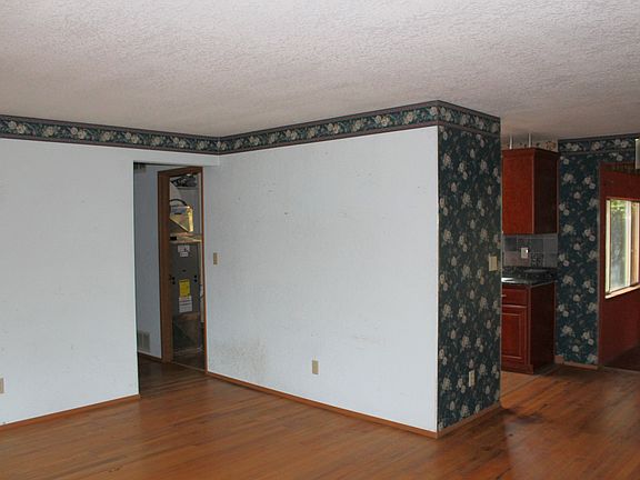 3rd image of 3903 S 343rd St