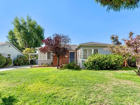 2254 Queensberry Rd, Pasadena, CA 91104