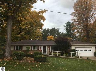 3325 Crestview Dr, Traverse City, MI 49684