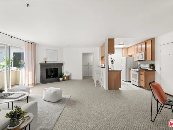 1731 Barry Ave APT 214, Los Angeles, CA 90025