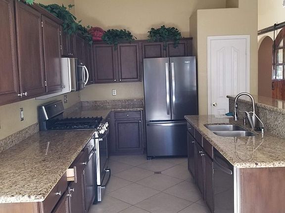 3rd image of 1520 E Park Ave #21263818-0