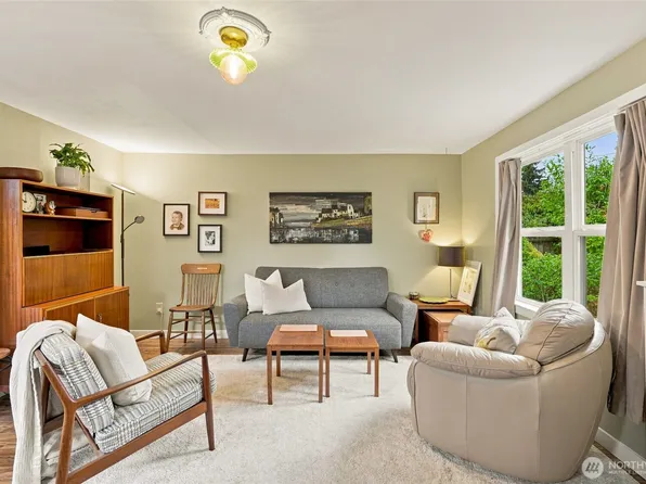3023 NE 133rd Street, Seattle, WA 98125