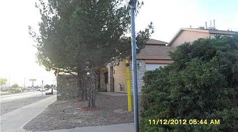 2nd image of 1901 Bobby Jones Dr APT A